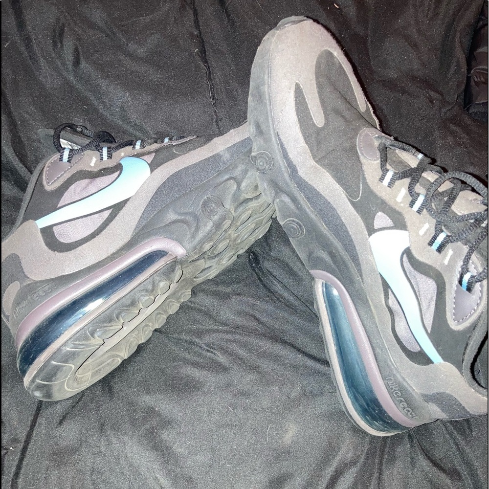 Nike air max react